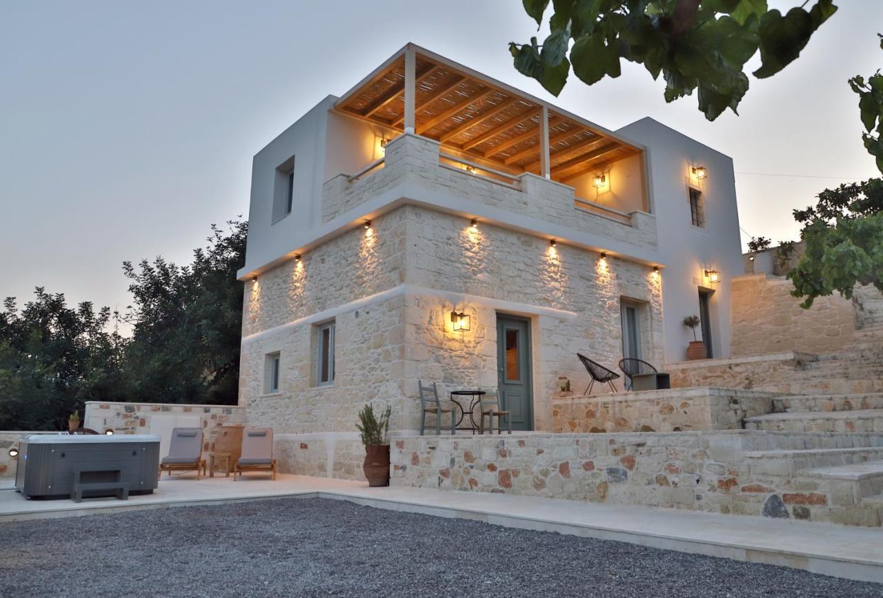 Amvikas Suites-Sitia エクステリア 写真