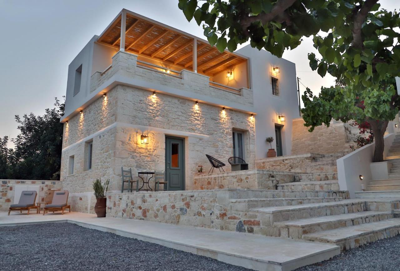 Amvikas Suites-Sitia エクステリア 写真