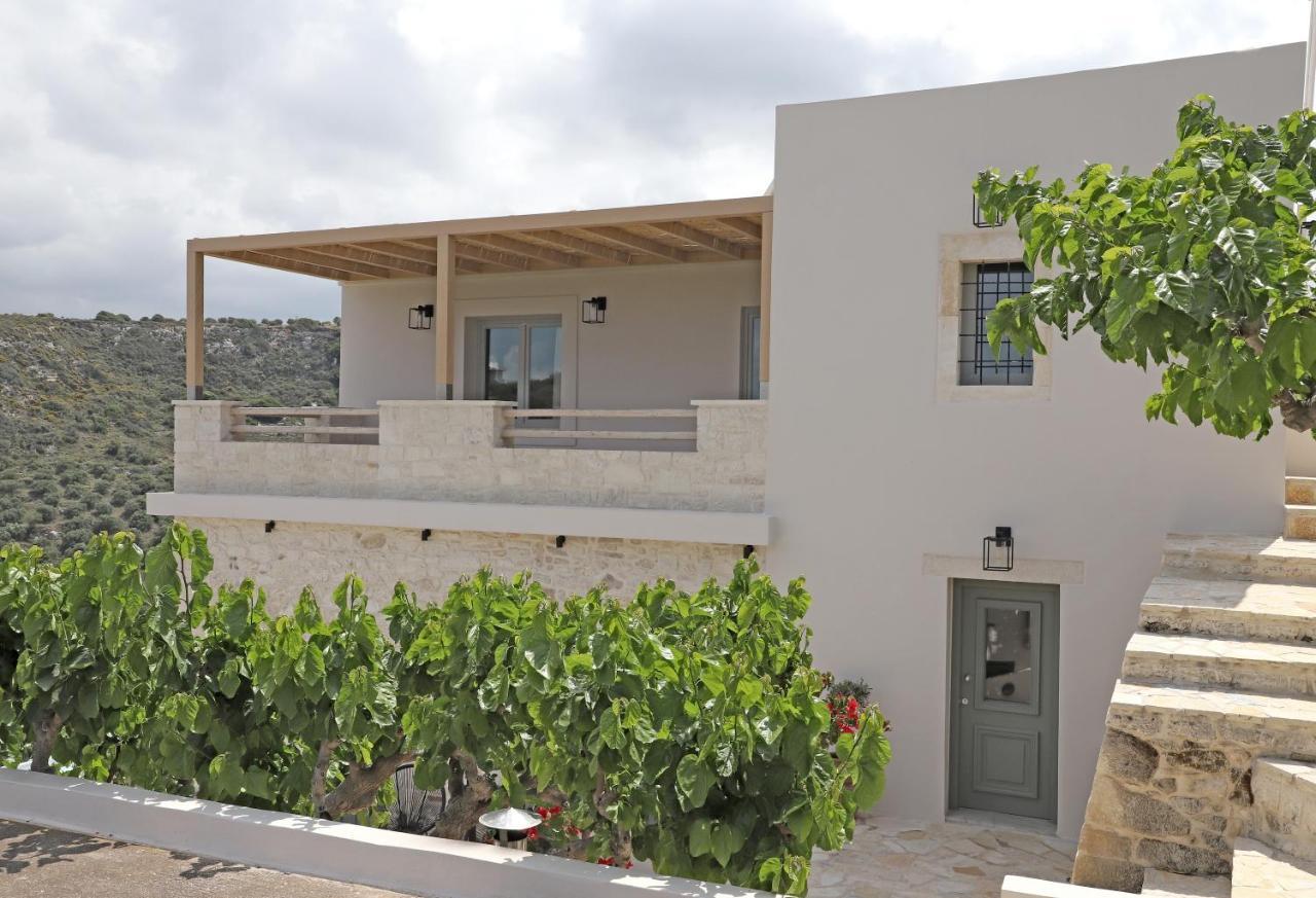 Amvikas Suites-Sitia エクステリア 写真