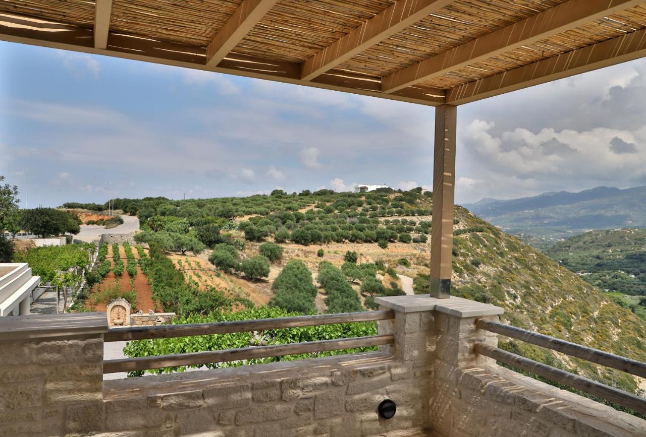 Amvikas Suites-Sitia エクステリア 写真